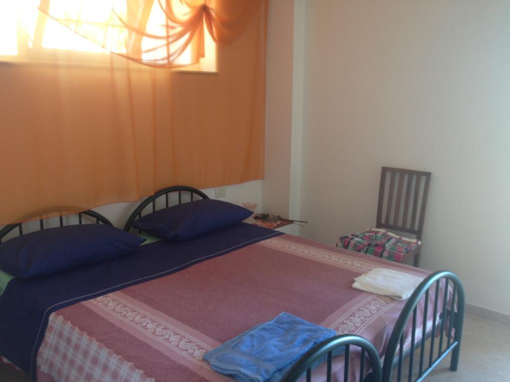 Villa Naclerio Sarzana Habitación foto