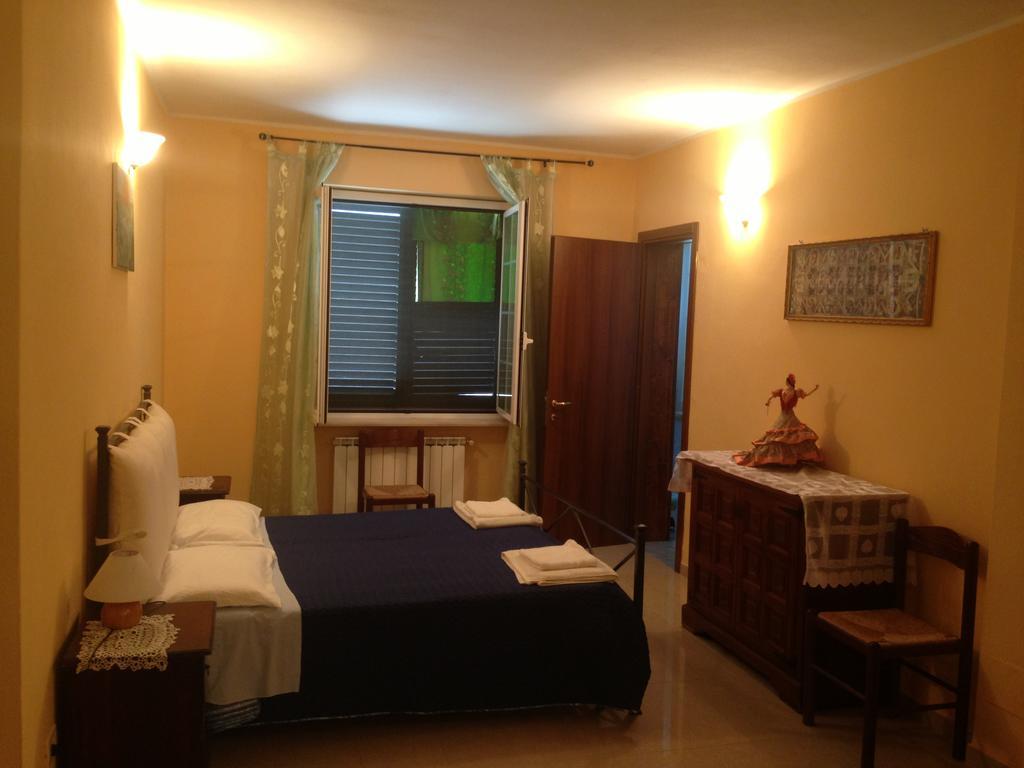 Villa Naclerio Sarzana Habitación foto