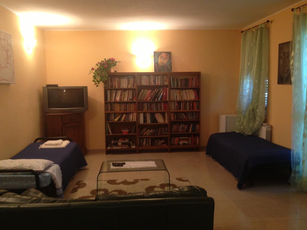 Villa Naclerio Sarzana Habitación foto